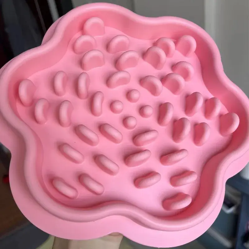 Thumbnail: Pet Products Mat For Dogs Cats Slow Food Bowls With Suction Cup Feeding Food Sil