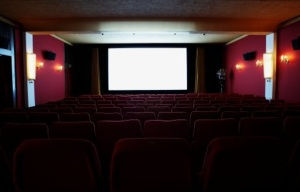 cine en su falda