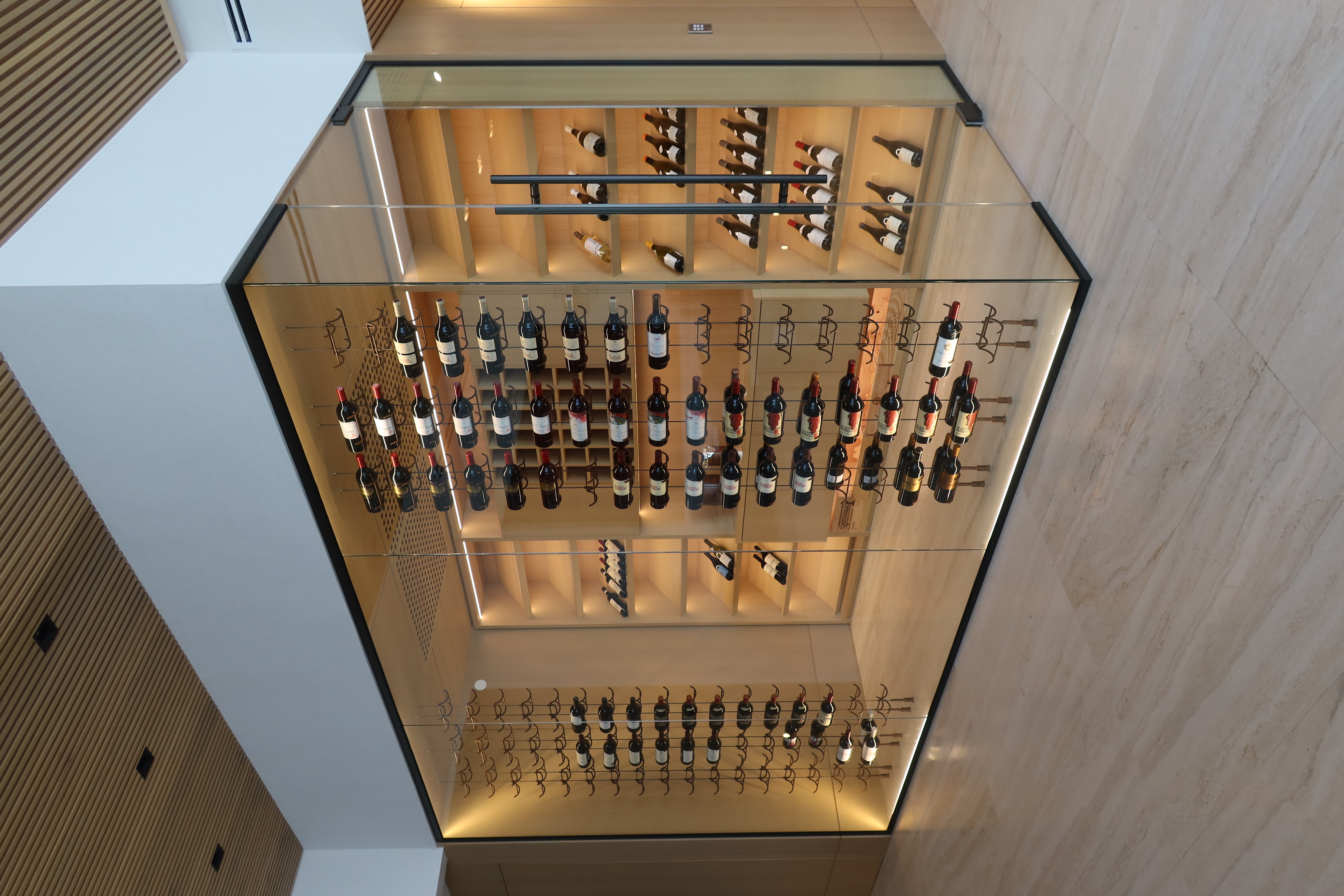 Boca Raton 1 modern wine room FL – Dragon Cellars