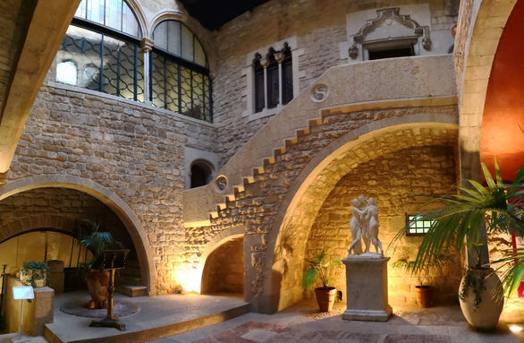 Feels like Royalty / Your Overnight Stay In a Costa Brava Palace