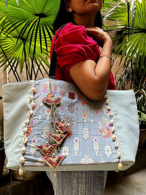 Thumbnail: Bel Banarasi Handbag