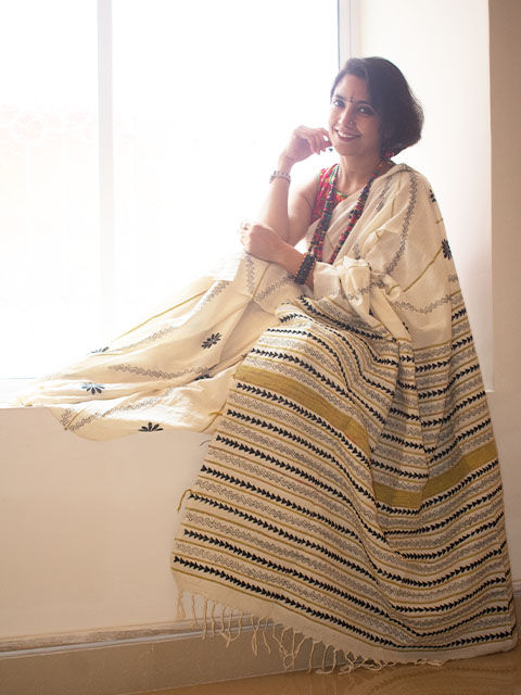 Thumbnail: Floral Embroidery Kantha Cotton Saree