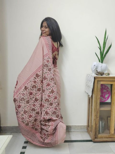 Thumbnail: Taabeera Handblock Print Mulmul Cotton Saree