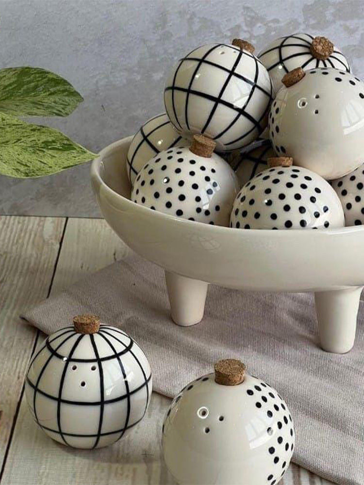 Salt and Pepper Set of 2