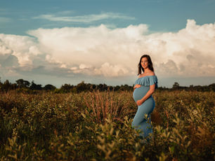 Beautiful boho style maternity photos|Tampa maternity photographer
