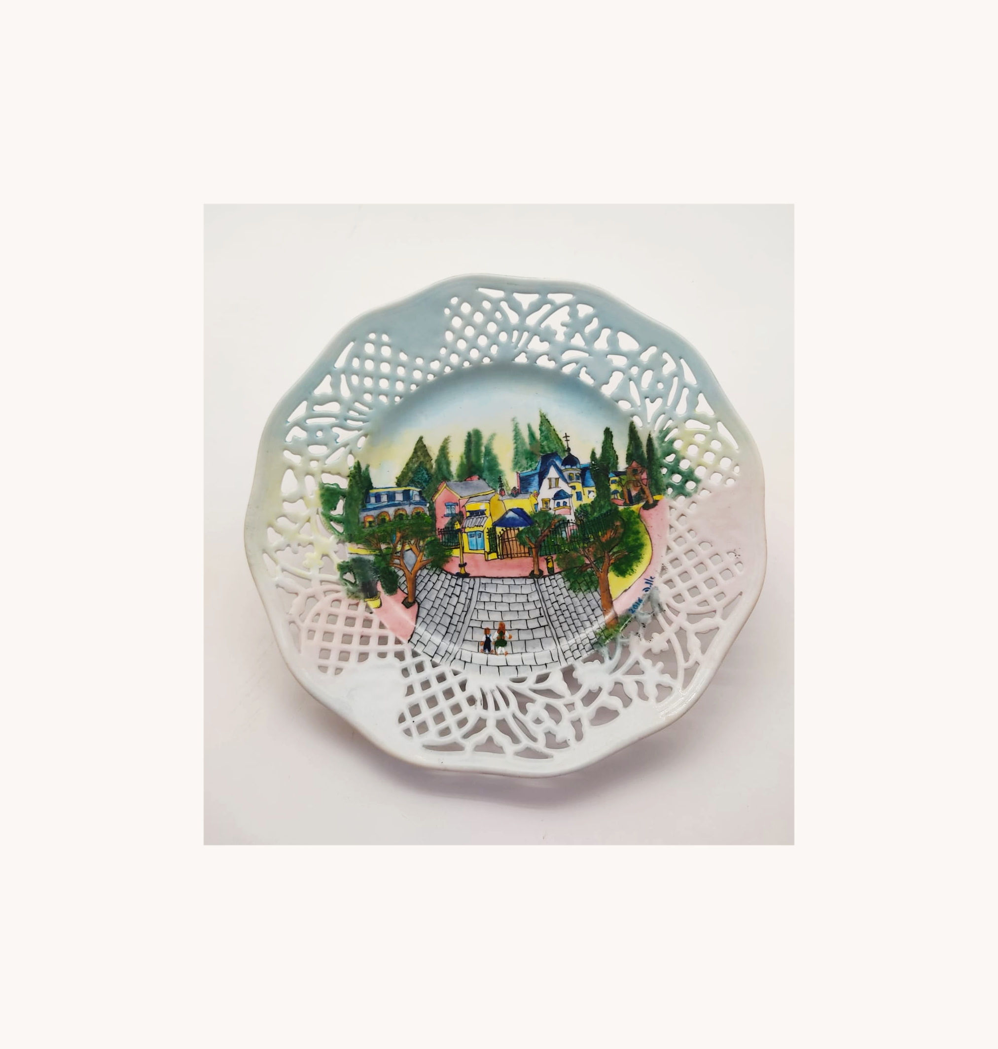 צלחת פורצלן מצויירת בצבעי שמן - עבודת יד