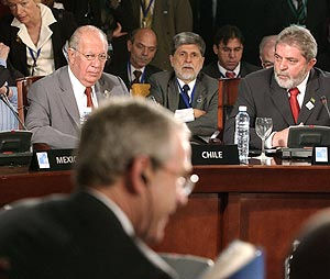 IV Cúpula das Américas discute a implementação da ALCA