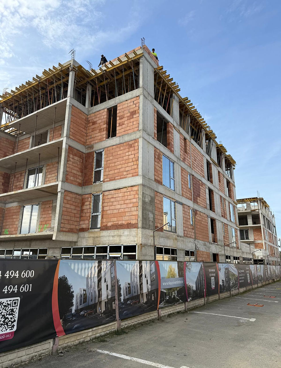 Bloc in constructie nou Via Universitate Arad