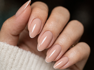 Micro-French Lên Ngôi: Xu Hướng Nails Tối Giản Được Ưa Chuộng Nhất 2026
