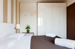 dbd5304e-6241-45e2-8b10-902199b0c97d