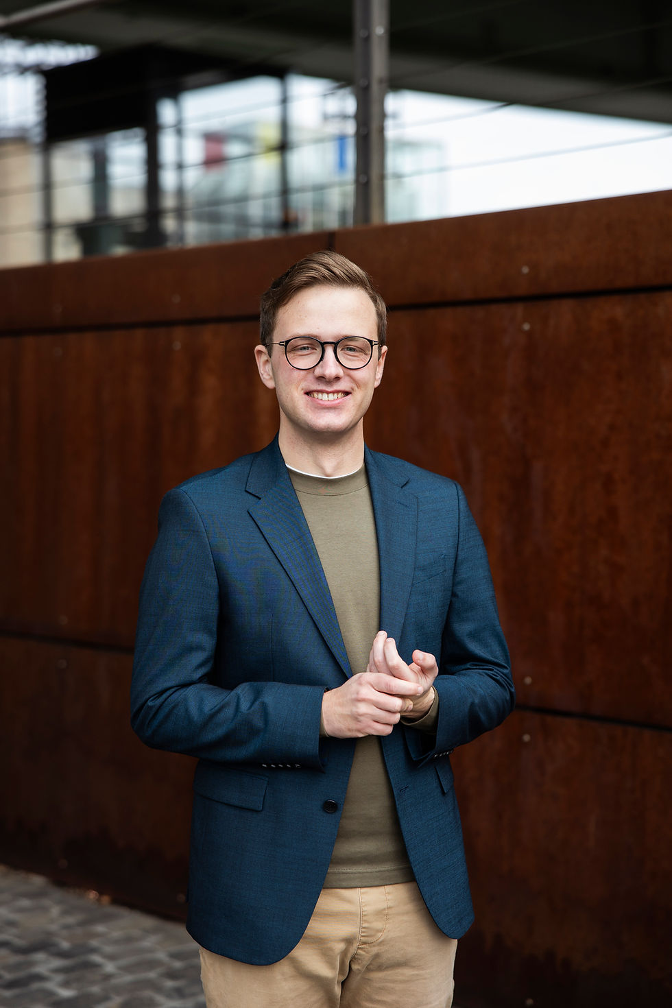 Porträtfoto von Maximilian Scholz, Principal Founder von Piz Bernina. Communications.