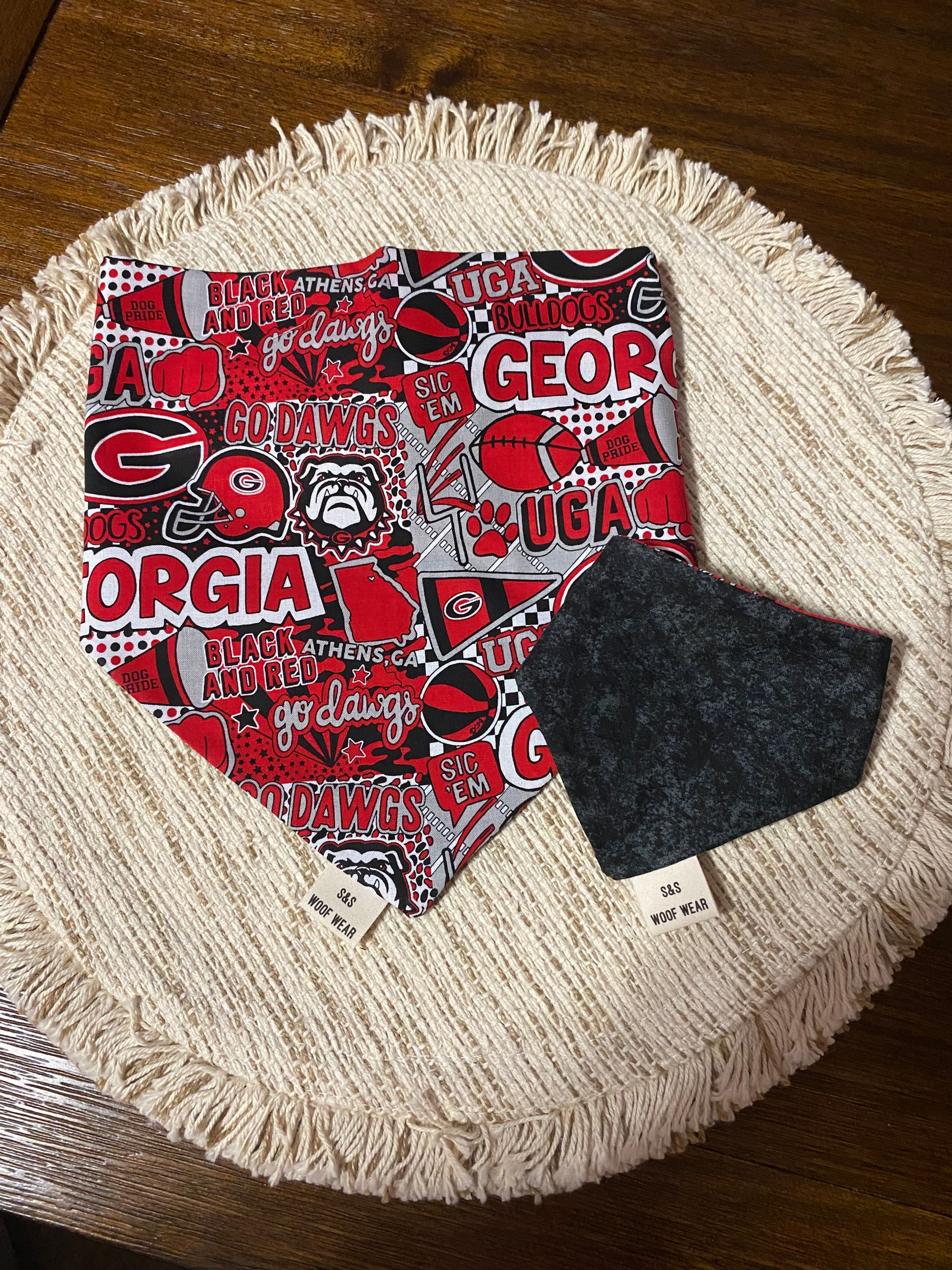 Georgia - Bulldogs - Go DAWGS - Black Backside Bandana - Reversible