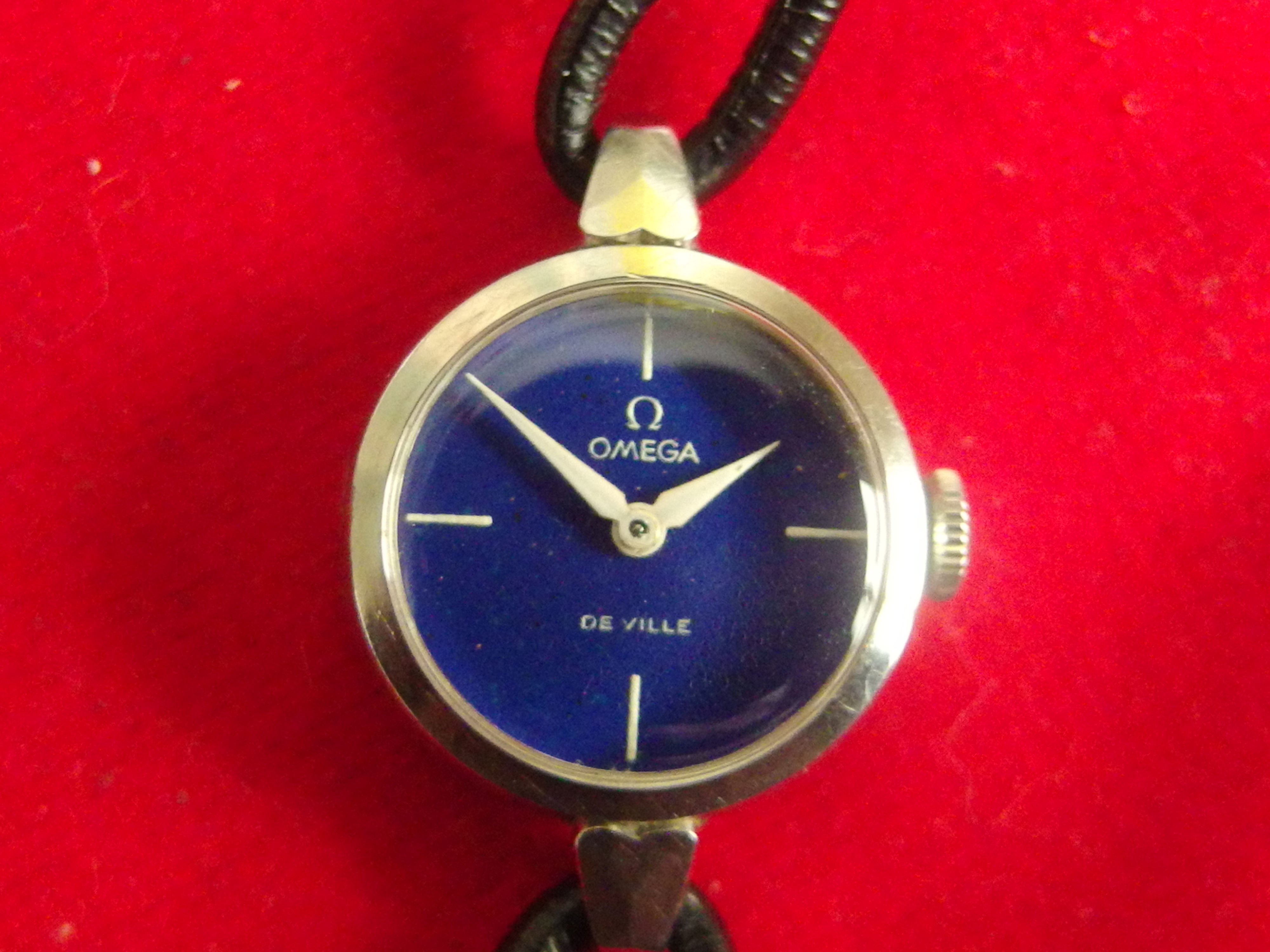 4576 ORIGINAL VINTAGE OMEGA DE VILLE COCKTAIL WATCH BLUE DIAL 4 LADIES, C.1959
