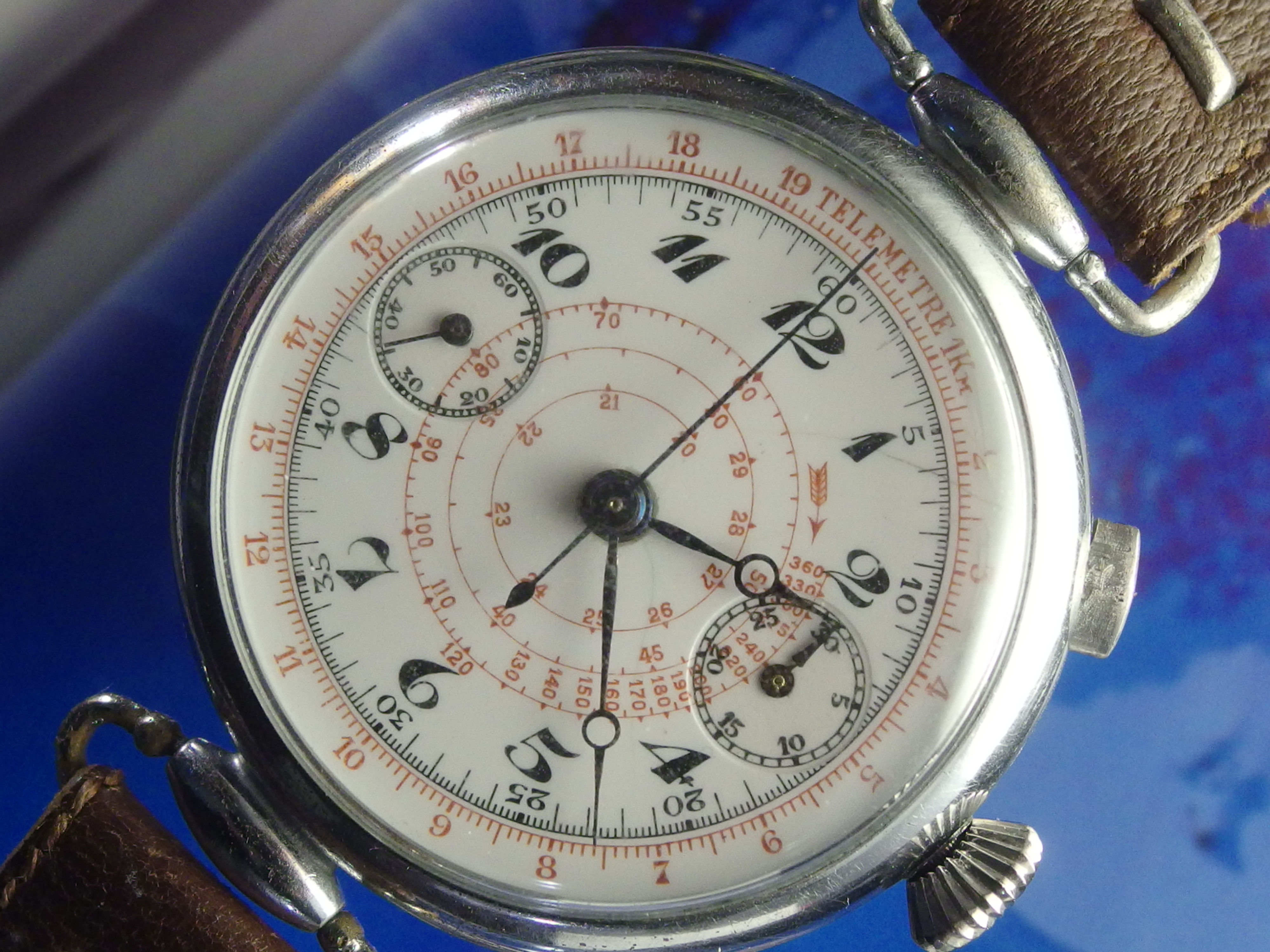 4282 EARLY CHRONOGRAPH LANDERON HANH MONOPUSHER PORCELAIN DIAL MOVABLE LUGS,