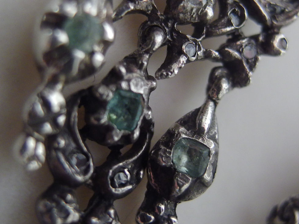 Miniatura: 4491 ANTIQUE GEORGIAN CHANDELIER EARRINGS NATURAL DIAMONDS & EMERALDS, 1770