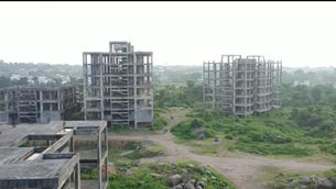 पीएम अवास योजना पर करोड़ों रुपए खर्च फिर भी काम अधूरा, जिम्मेदार नहीं ले रहे शुद्ध