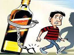 नगर परिषद के चुनावों में खपाने के लिए बन रही थी नकली शराब, के कारखाने पर छापामार कार्रवाई