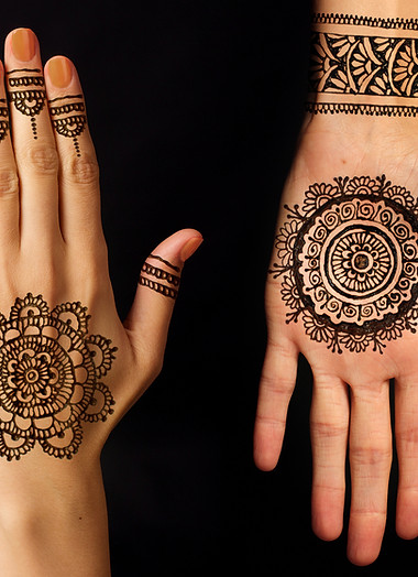 Henna Hands