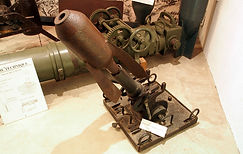 1024px-Mortier_francais_(crapouillot)_de_58mm.jpg