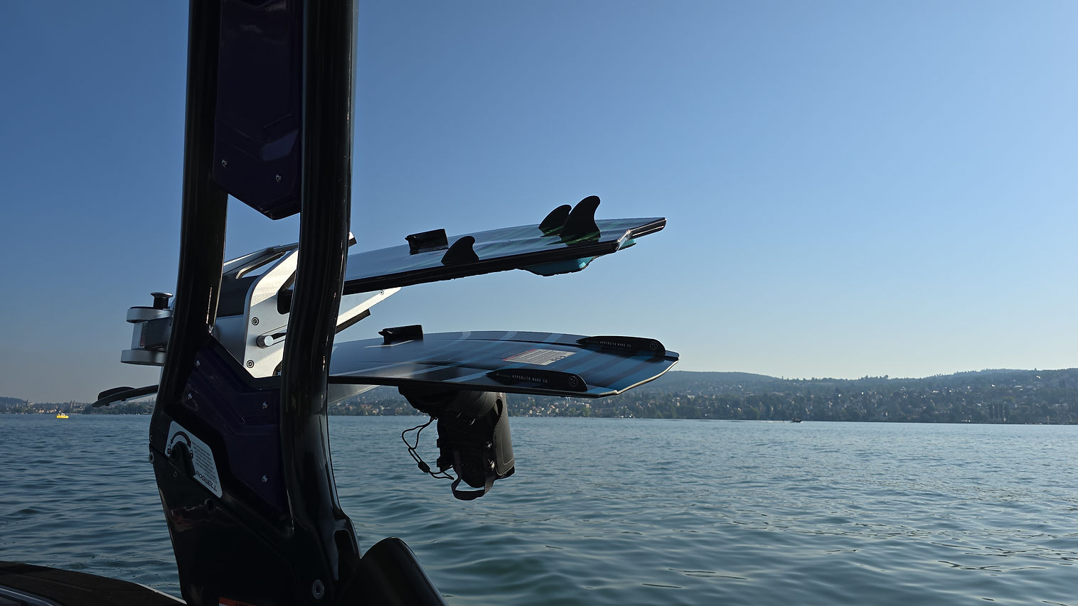 TheWakeClique_Zürichsee.jpeg