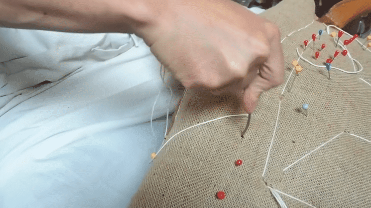 LA COUTURE DU POINT DROIT-high.gif
