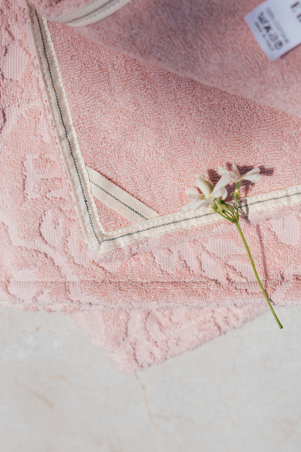 Miniatura: Asciugamano rosa floreale