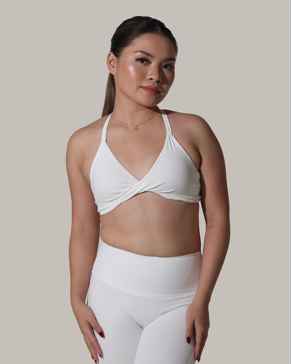 Thumbnail: Luna Twisted Sports Bra – High Support, Removable Pads