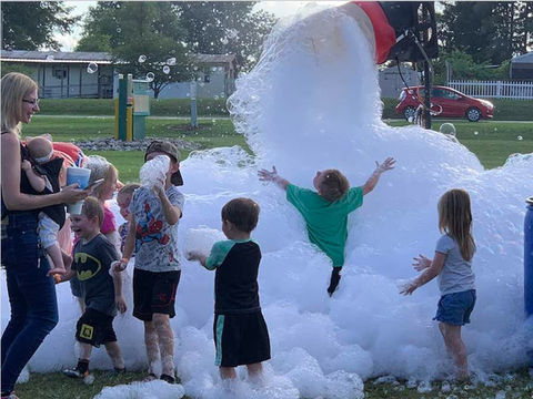 Giant Bubble Machine for Kids -- Pickle Festival, St. Joe, IN