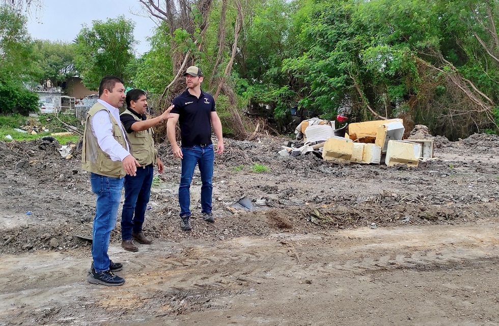 Arranca SEDUMA limpieza de drenes de la Laguna La Escondida-Los trabajos permitirán mejorar el flujo del agua, reducir el riesgo de inundaciones y proteger a las familias de las colonias cercanas.