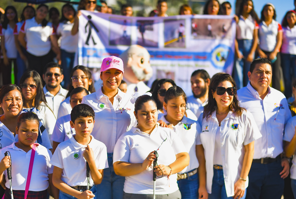Participa DIF-Reynosa en caminata por la inclusión de personas con discapacidad visual.