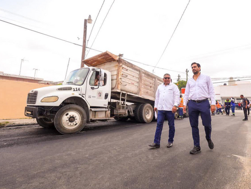 Mejora gestión de Carlos Peña Ortiz vialidades en Casa BellaEl Alcalde de Reynosa, Carlos Peña Ortiz, supervisó este martes el trabajo intensivo de bacheo que se desarrolla en la colonia Casa Bella..