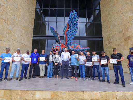 Egresó primera generación de Tazo Dorado en Reynosa..