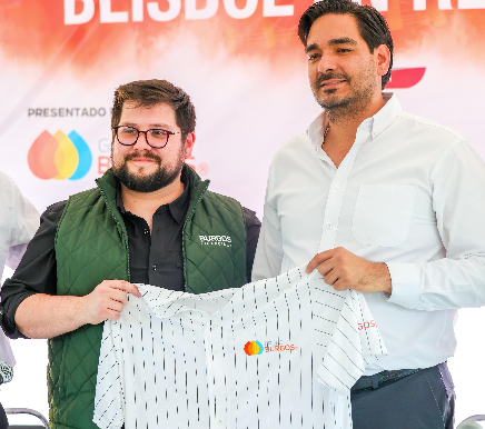 Impulsan Carlos Peña Ortiz e iniciativa privada el beisbol profesional .