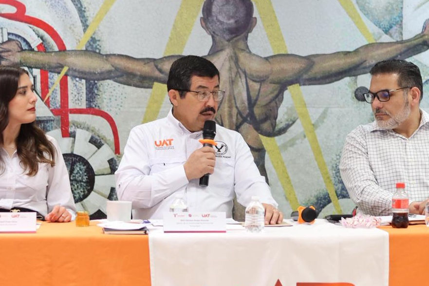 La UAT impulsa el futuro estudiantil con movilidad global y alianzas empresariales.