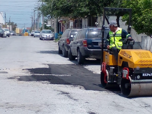Trabajaron 5 cuadrillas de Bacheo con 44 toneladas de asfalto en 5 zonas de Reynosa..