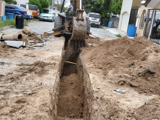 Rehabilita COMAPA red de drenaje sanitario en Lomas de Valle Alto.
