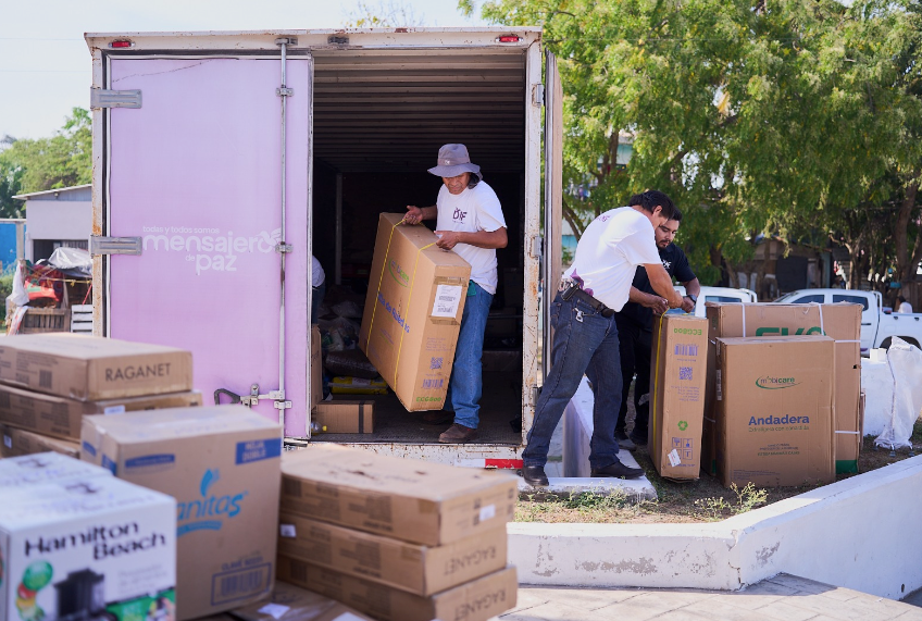 Casa por casa, lleva DIF Tamaulipas apoyo y bienestar a familias de la zona conurbada.