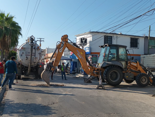 Iniciará COMAPA rehabilitación de drenaje sanitario en la colonia La Cañada.