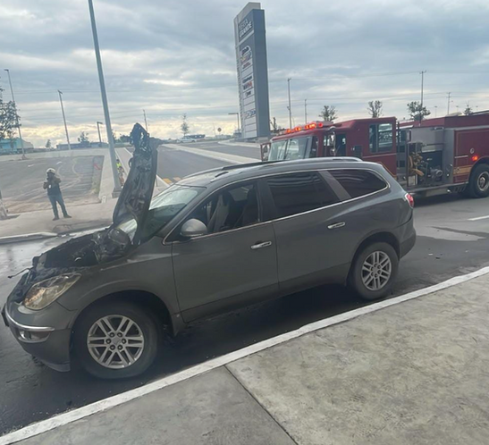 Sofocó PCyB Protección incendio de vehículo en Puerta GrandeProtección Civil y Bomberos de Reynosa atendió un incendio de vehículo registrado en la colonia Puerta Grande..