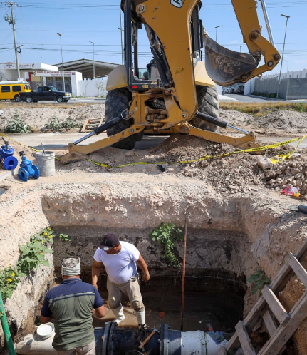 Mejora COMAPA infraestructura de agua potable en la colonia Vista Alta.
