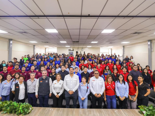 Invierte Gobierno de Carlos Peña Ortiz en Titulación Profesional de jóvenes de la UAT.