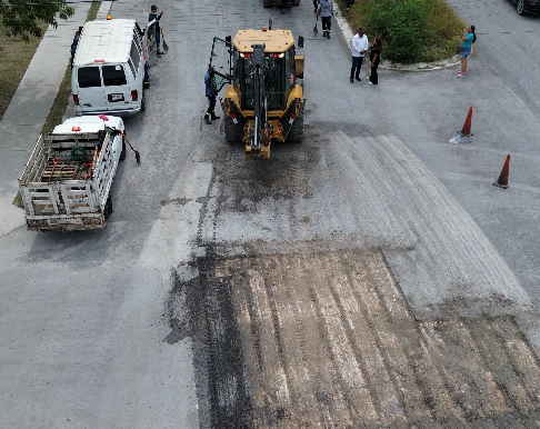 Avanza el Programa de Bacheo más Grande en la Historia de Reynosa en Fraccionamiento Terranova..