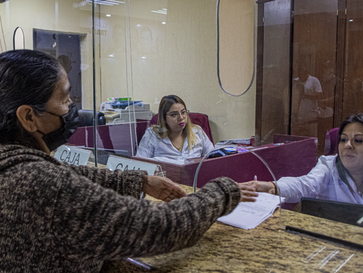 Contribuyentes cumplidos aprovechan descuentos en el predial.