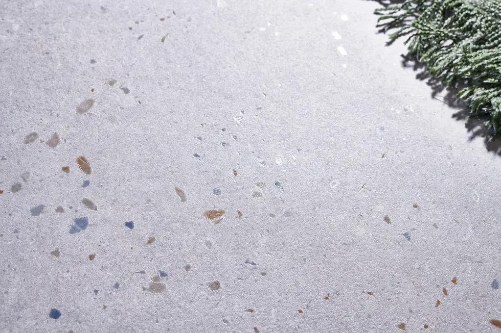 HARMONY SENSA Silver（シルバー）｜マイクロテラゾータイルのカラーサンプル