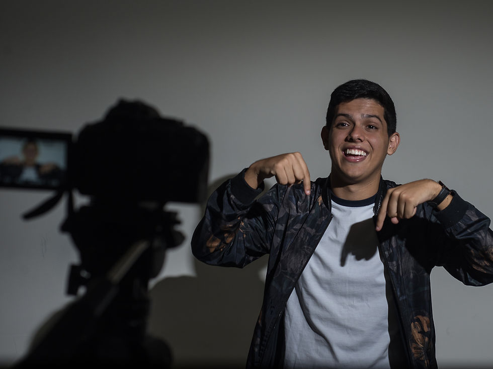 Do Cariri paraibano para o YouTube: seguindo @luisaugustobrito