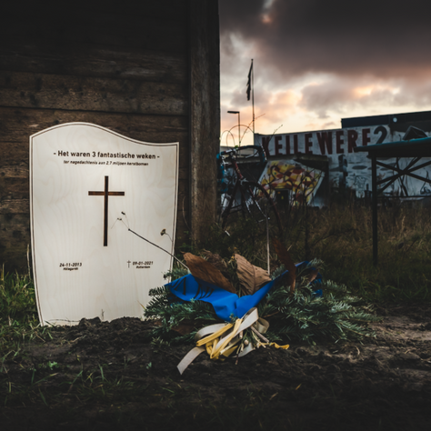 Ooh Denneboom, Ooh Denneboom, hierbij onze toekomstdroom.