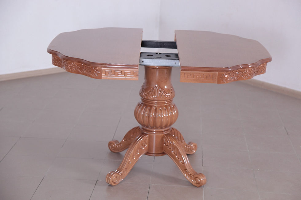 Miniatura: Klasikinis ELIS stalas su išskleidžiamu stalviršiu 1000+400x1000 mm. Raižyti dekorai, stabilus pagrindas ir elegancija kiekvi