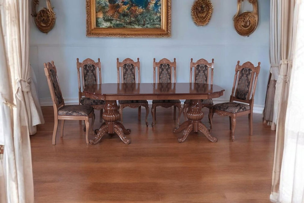 Miniatura: Stalas Sonata su dvigubu prailginimu iki 3 m – klasikinio dizaino baldas su puošniomis kolonomis ir elegantiškais raižiniais.