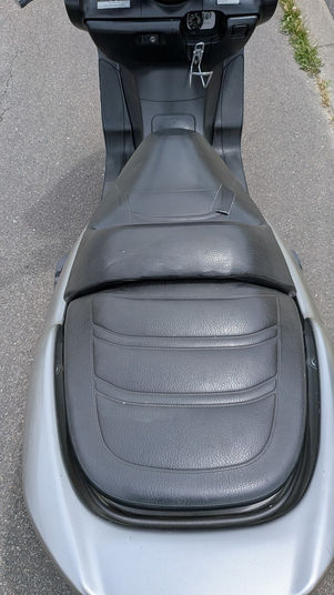 中古バイク ヤマハ マジェスティ250 シート