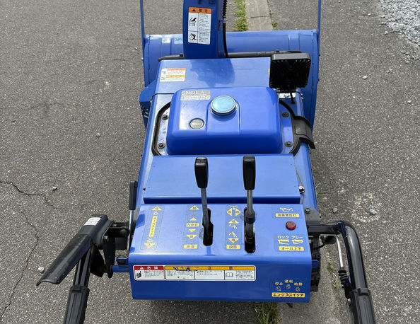 中古除雪機　ヤマハ　YS870　後ろ